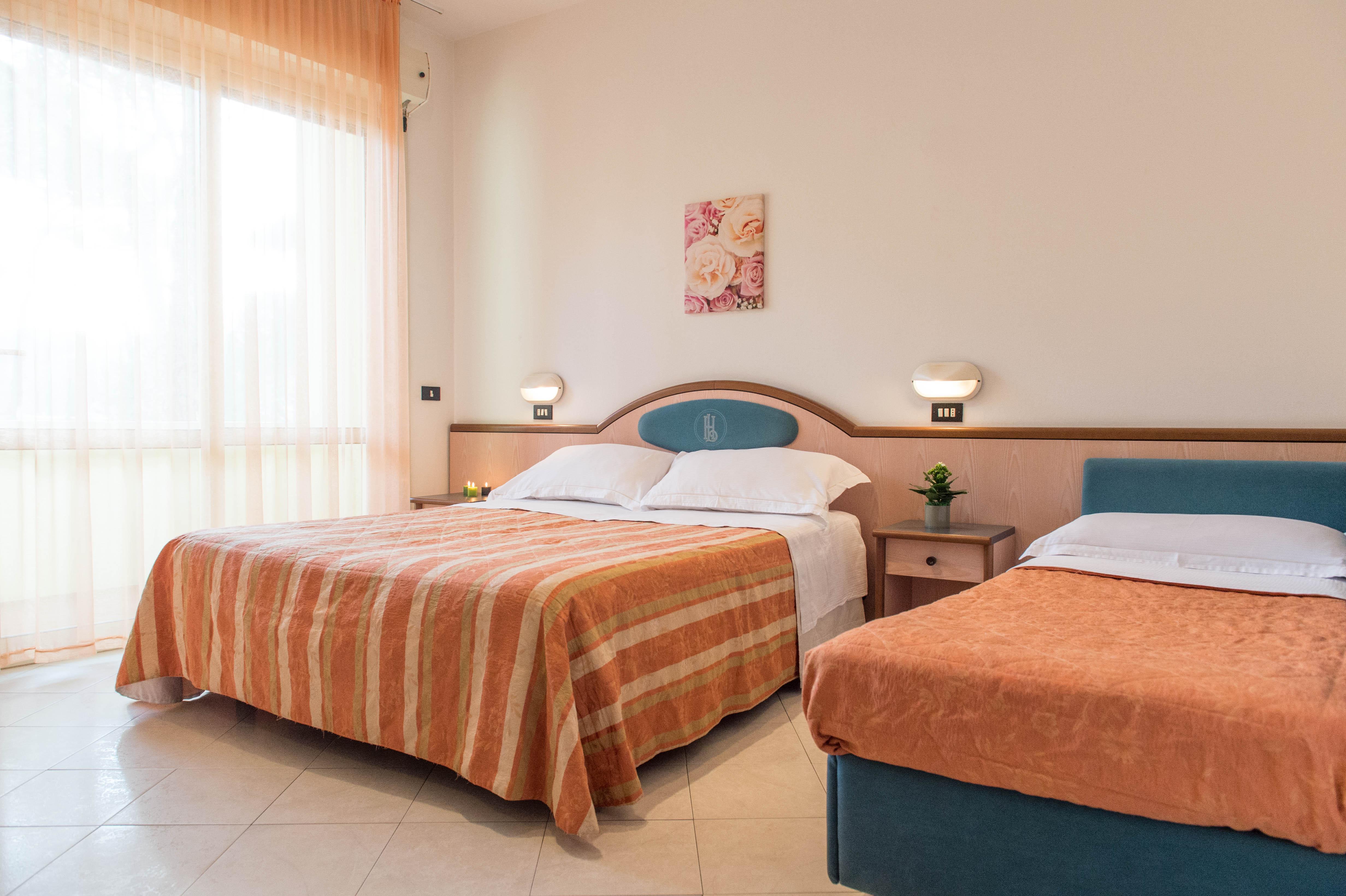 Hotel Luxor Milano Marittima Exterior foto