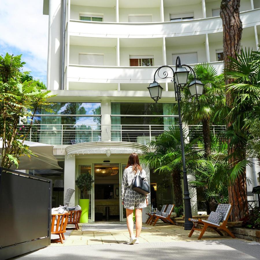 Hotel Luxor Milano Marittima Exterior foto